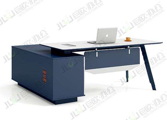 挑选现代办公家具